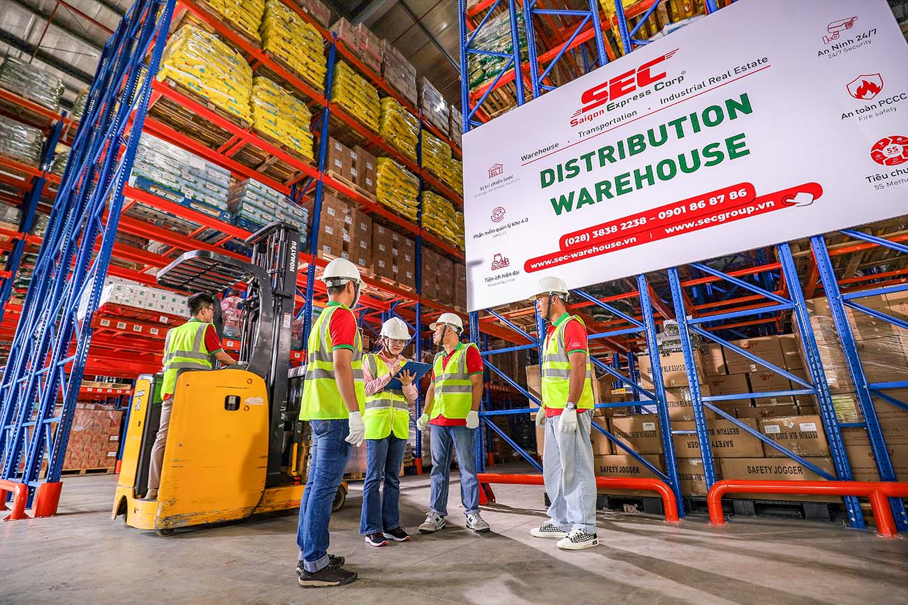 kho phân phối của sec warehouse