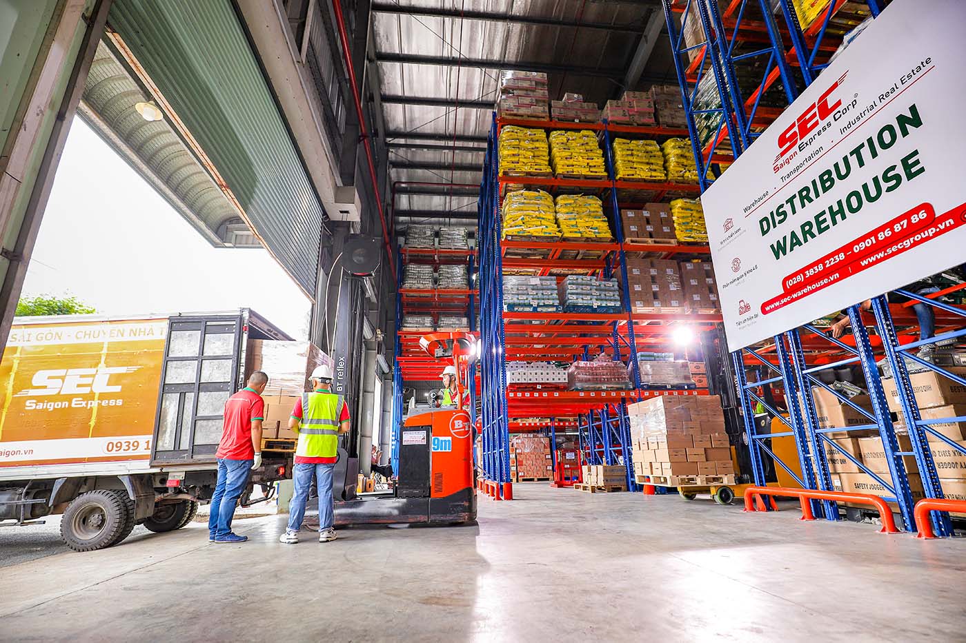 vận hành kho phân phối