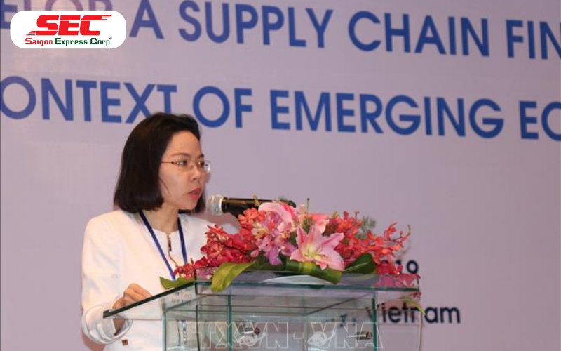 Bà Hà Thu Giang, Phó Vụ trưởng, Vụ Tín dụng các Ngành Kinh tế, Ngân hàng  Nhà nước